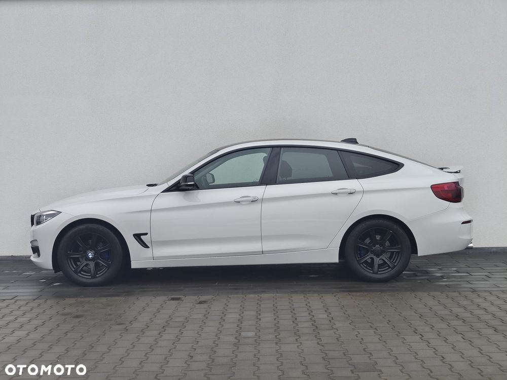 BMW 3GT 320i - 3