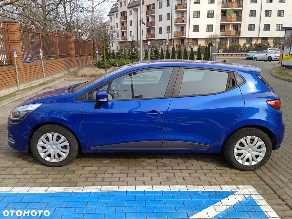 Renault Clio 1.2 16V Alize - 8