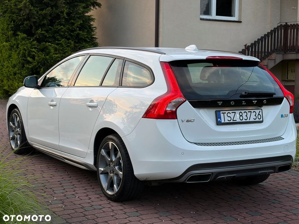 Volvo V60 D3 Momentum - 21