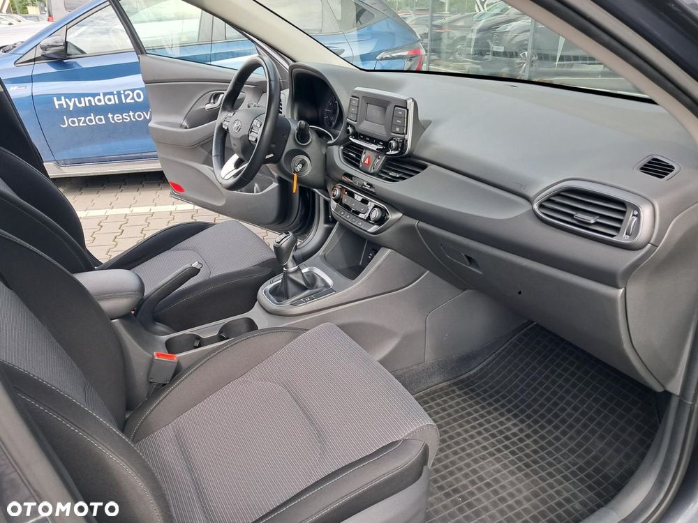 Hyundai i30 1.5 DPI Smart - 13