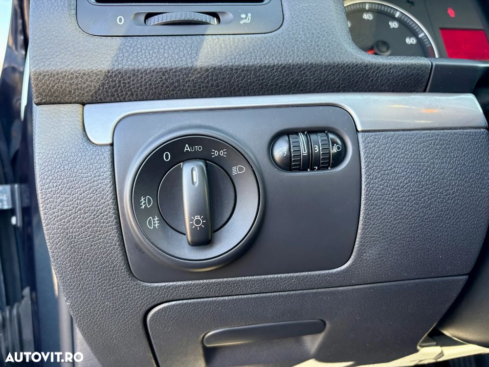 Volkswagen Golf 1.4 TSI Highline - 28