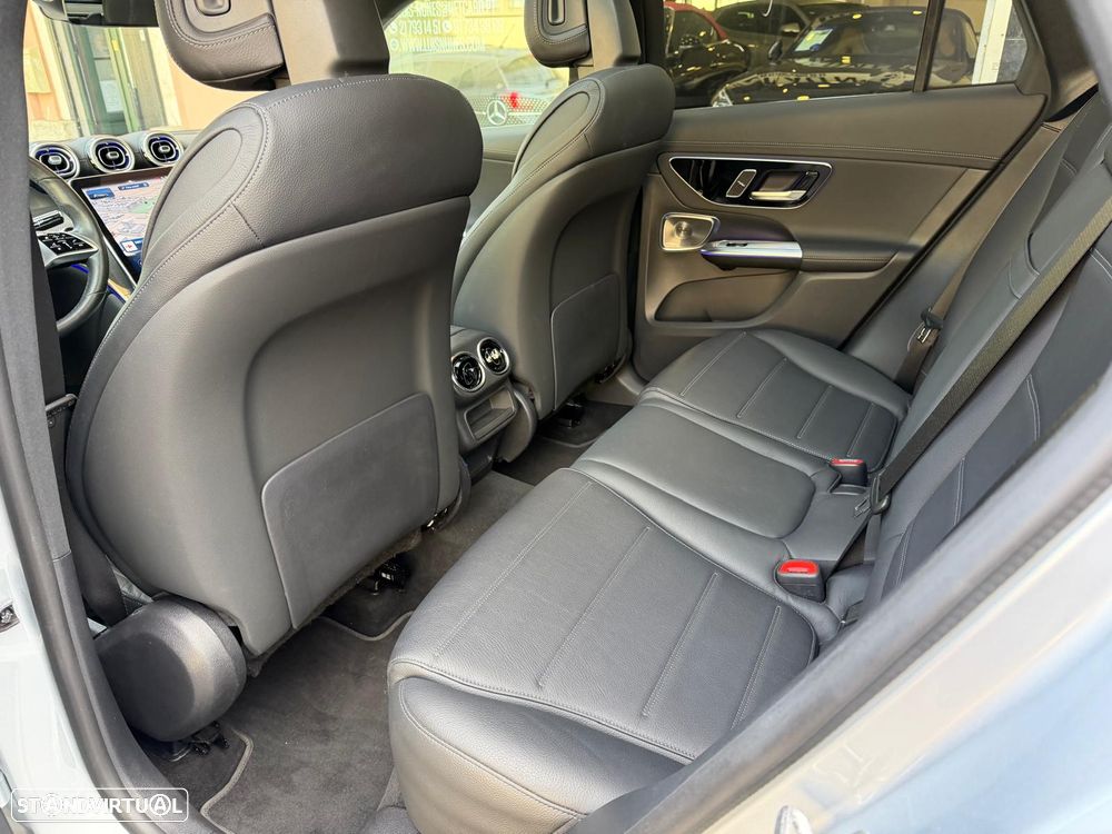 Mercedes-Benz GLC 300 e 4Matic 9G-TRONIC Avantgarde Advanced - 33
