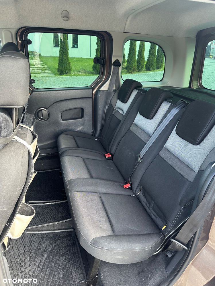 Renault Kangoo 1.5 dCi Limited Eu6 - 12