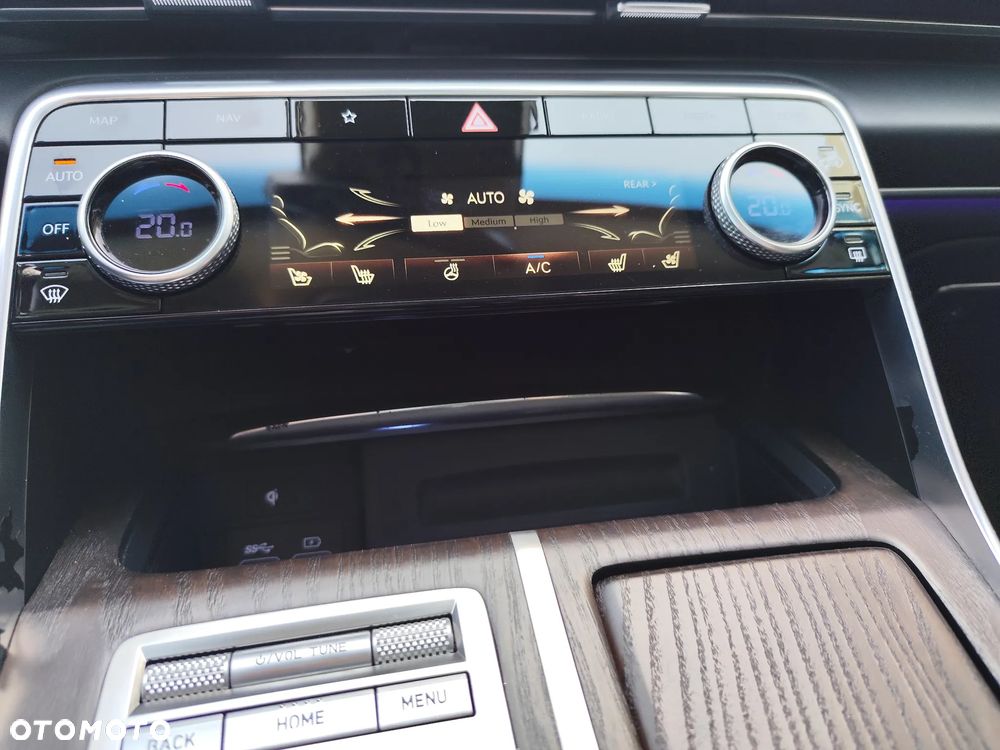 Genesis GV80 - 24