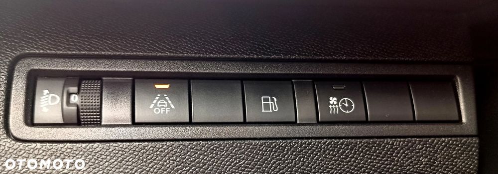Peugeot 3008 225 e-EAT8 Allure - 25