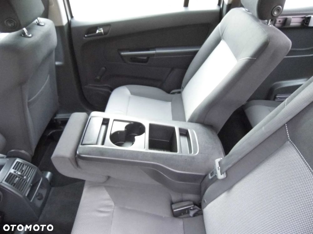 Opel Zafira 1.8 Design Edition - 22