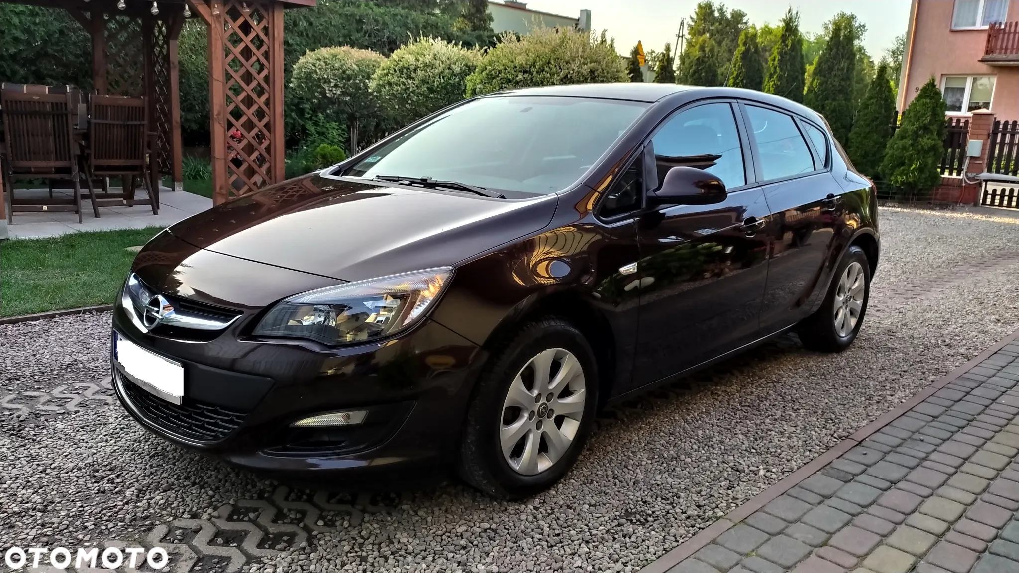 Opel Astra IV 1.4 T EU6 - 11