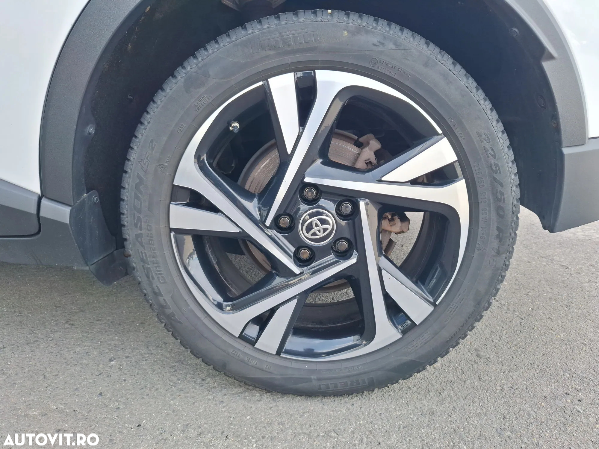 Toyota C-HR - 26