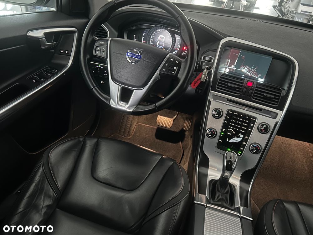 Volvo XC 60 D3 Geartronic Momentum - 21