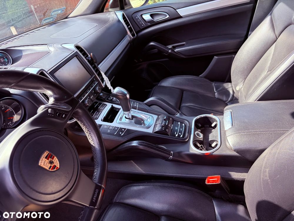Porsche Cayenne - 10