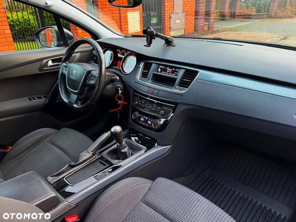 Peugeot 508 1.6 T Allure - 30