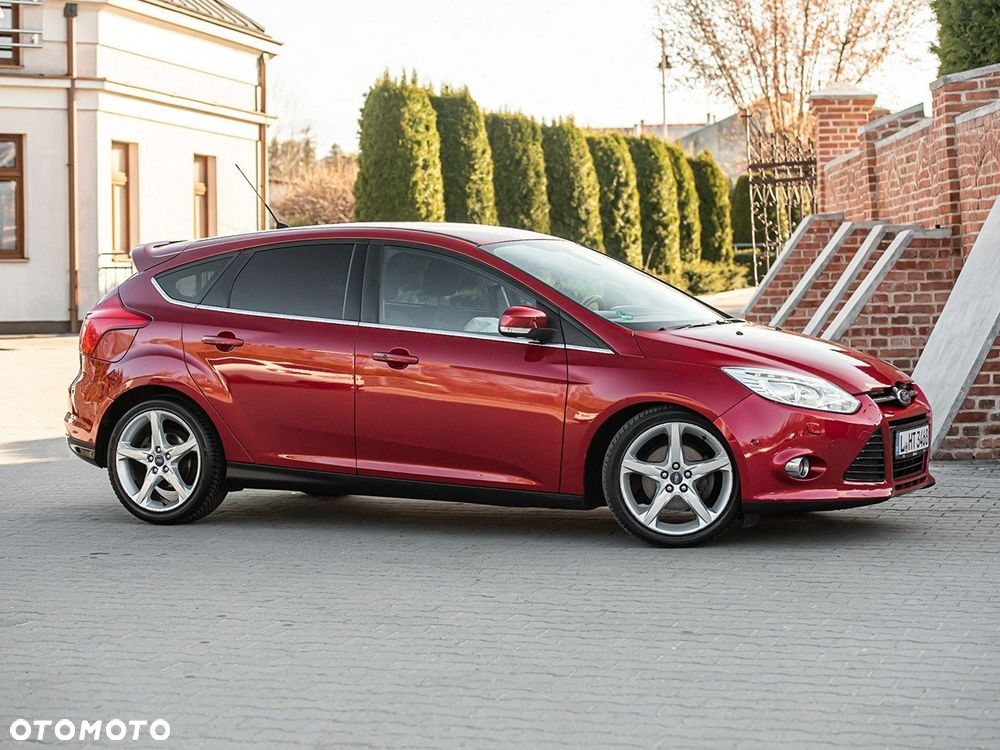 Ford Focus 1.6 EcoBoost Titanium - 18