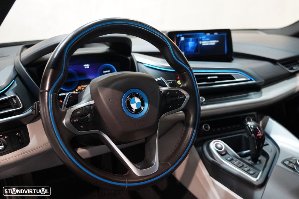 BMW i8 - 13