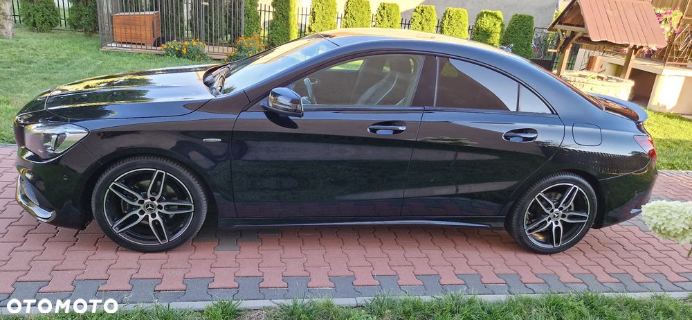 Mercedes-Benz CLA 200 7G-DCT AMG Line - 8