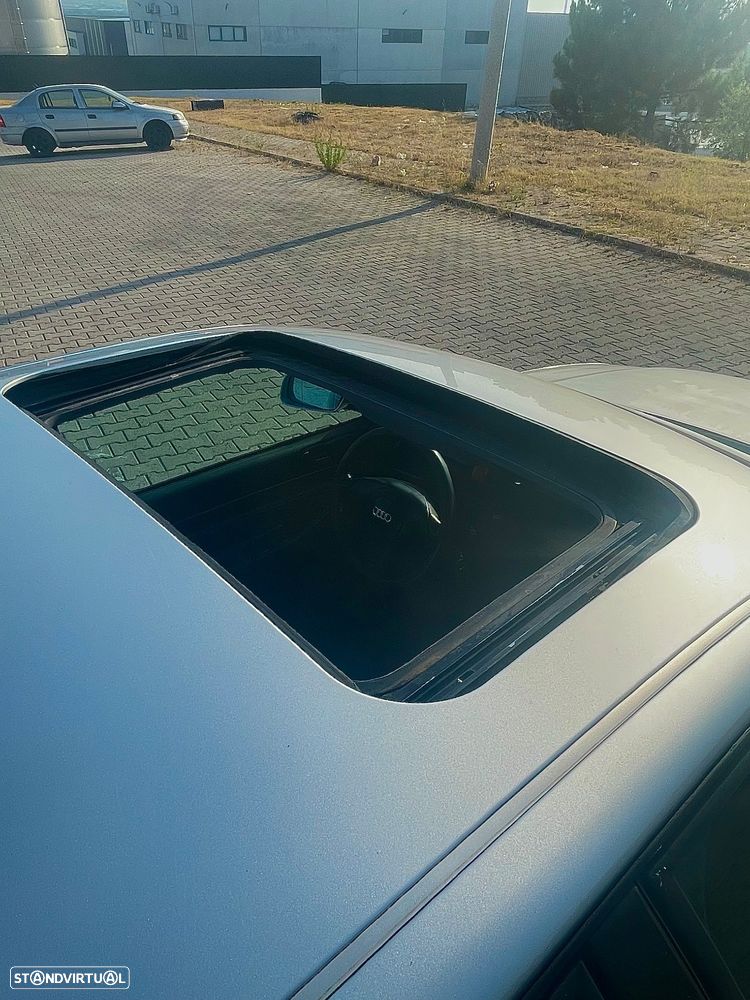 Audi A4 1.8 Turbo Sport - 3