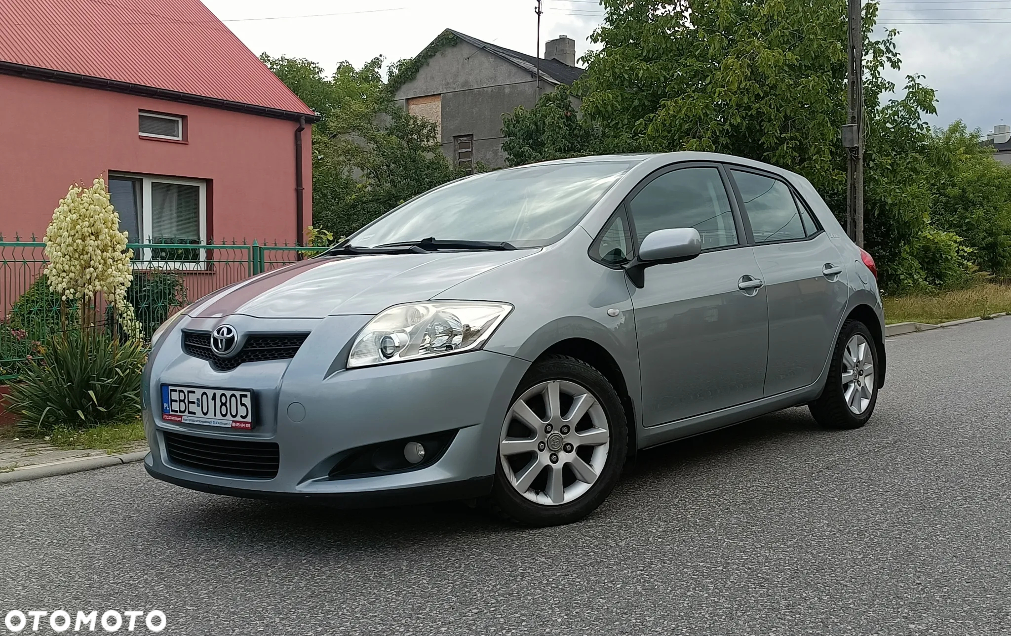 Toyota Auris 1.6 VVT-i Sol - 2
