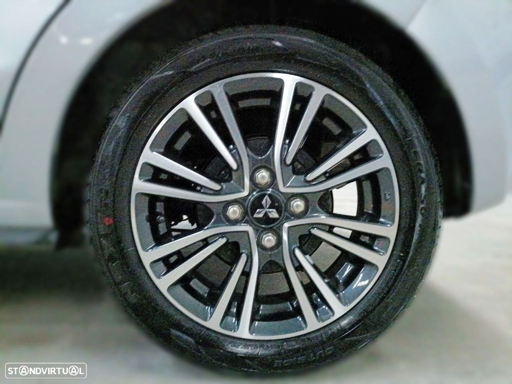 Mitsubishi Space Star 1.2 Intense Connect Edition - 6