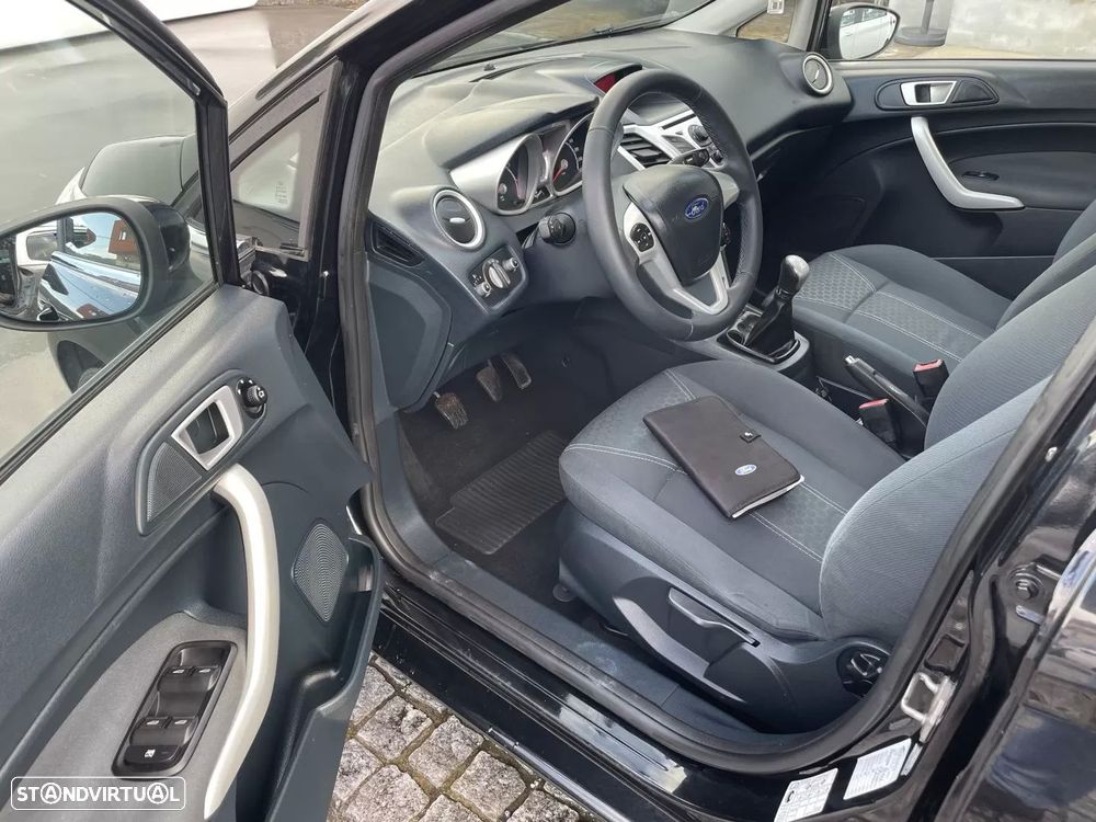 Ford Fiesta 1.25 Titanium - 12