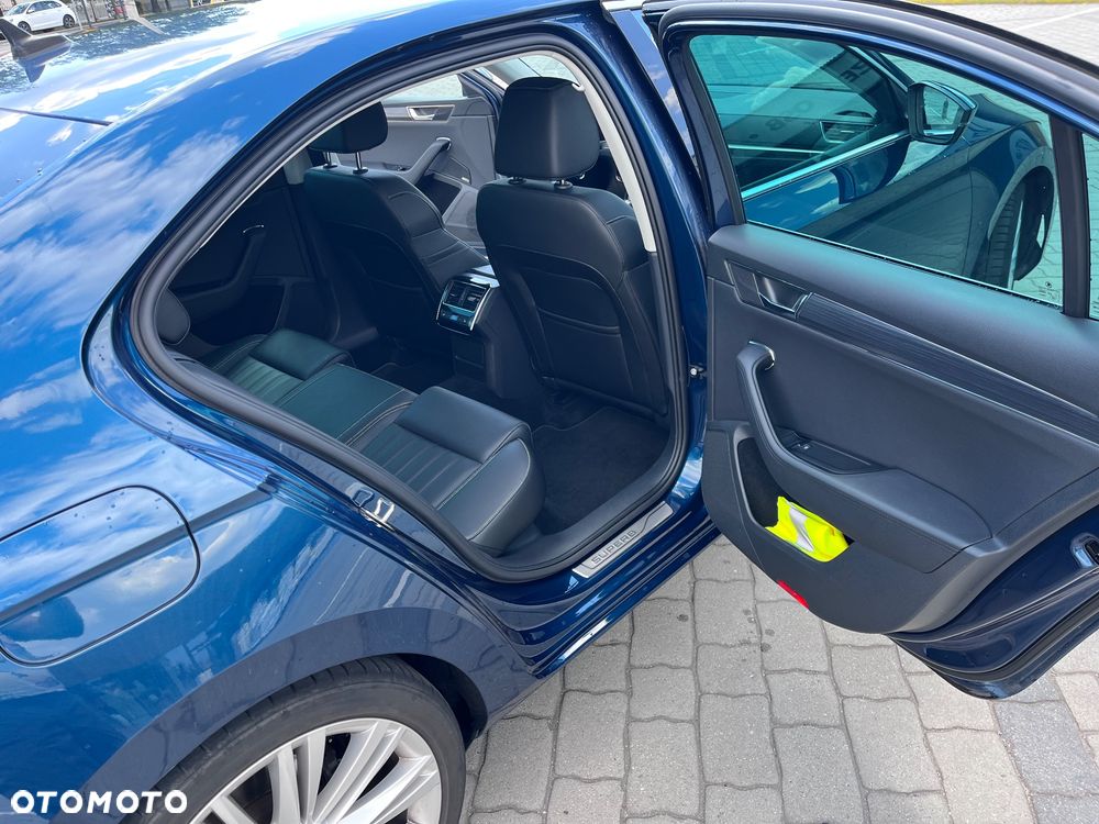 Skoda Superb 2.0 TDI DSG Premium Edition - 13