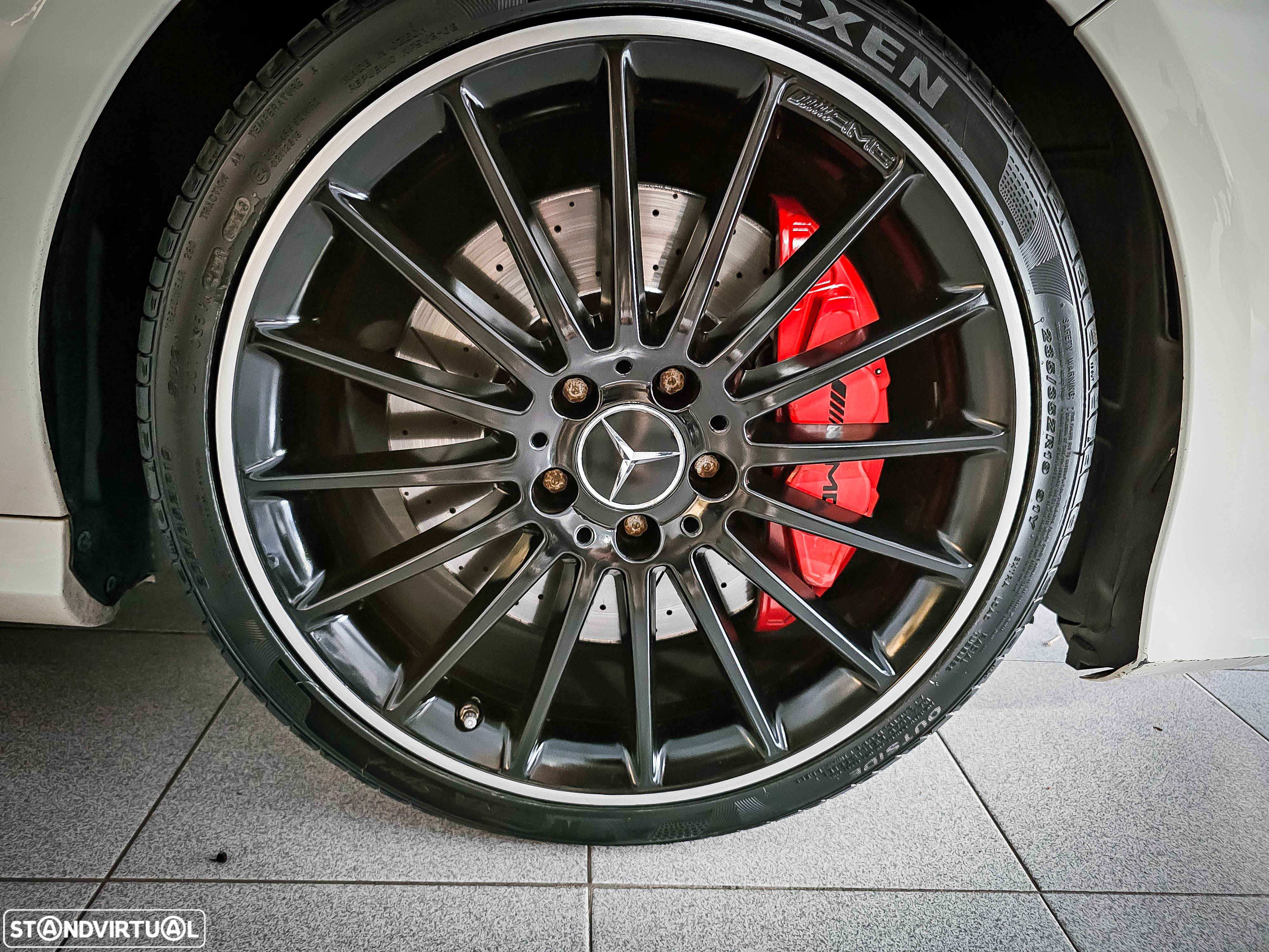 Mercedes-Benz CLA 45 AMG 4Matic 7G-DCT - 39