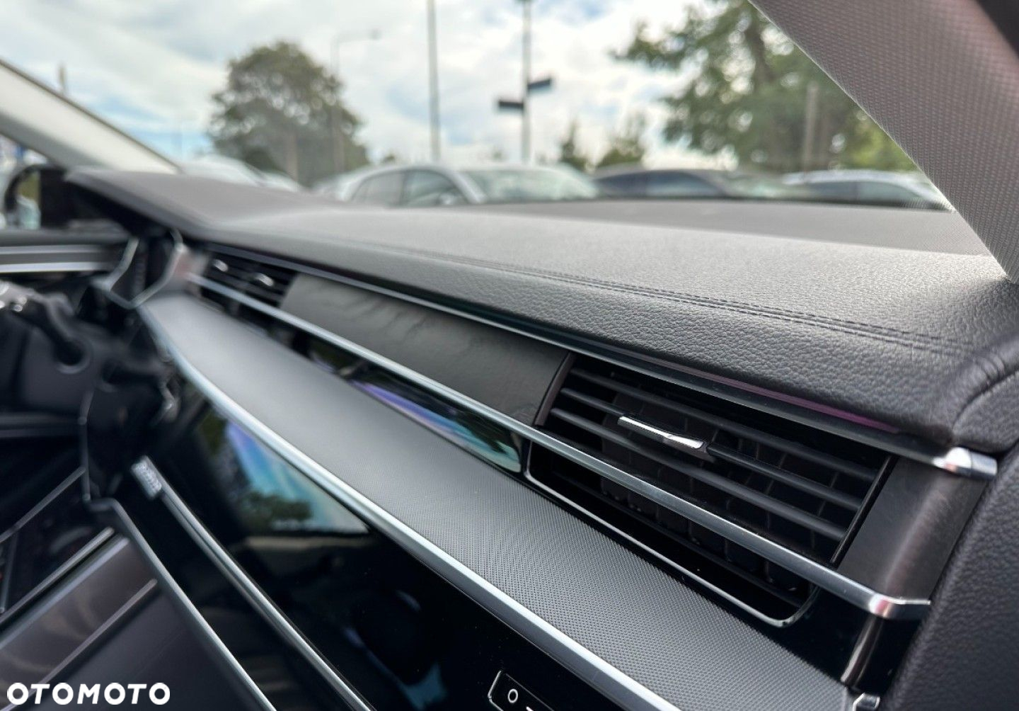 Audi A8 - 25