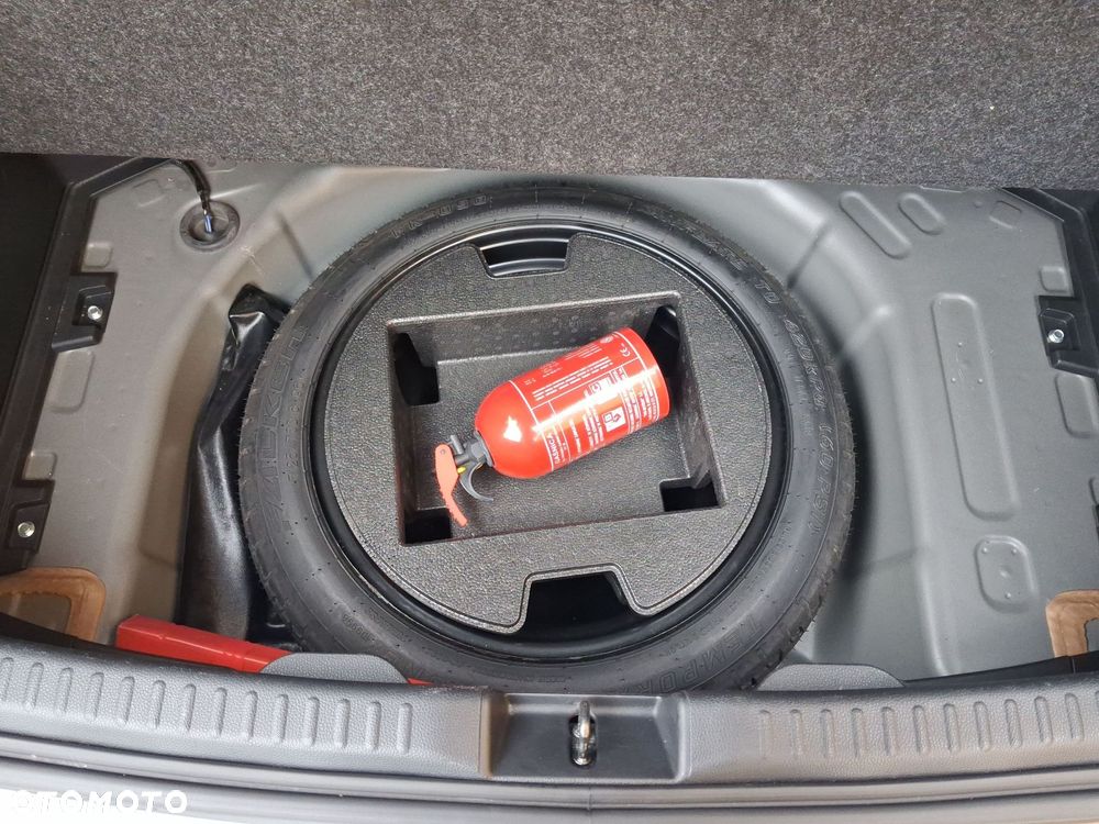 Toyota Yaris Hybrid 1.5 Comfort - 14