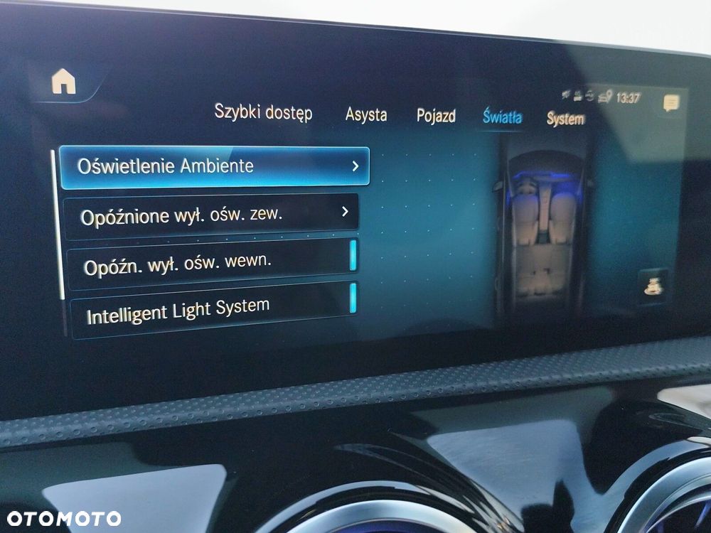 Mercedes-Benz CLA - 32