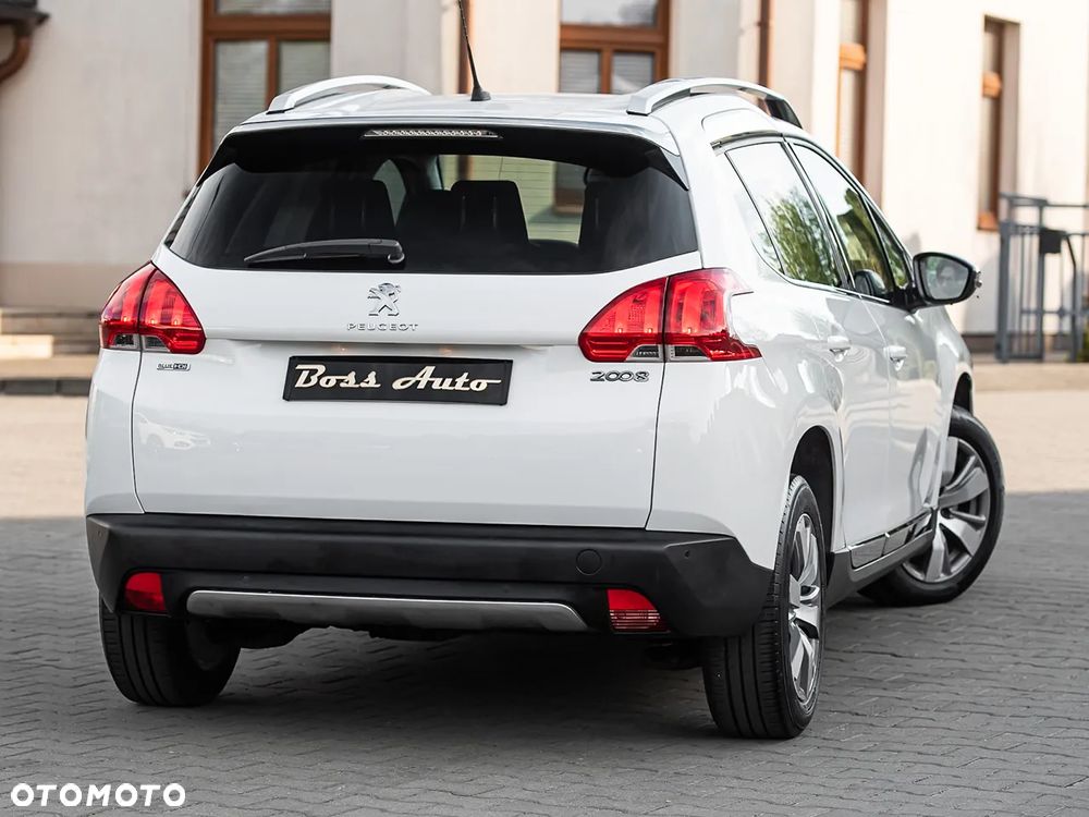 Peugeot 2008 1.6 BlueHDi Allure S&S - 12