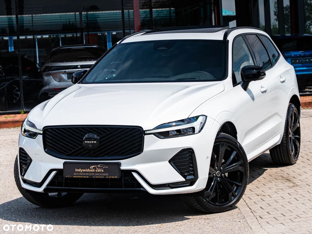 Volvo XC 60 B5 B AWD Plus Dark - 2