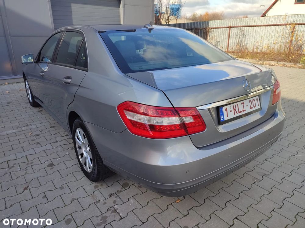 Mercedes-Benz Klasa E ver-200-cdi-classic - 4