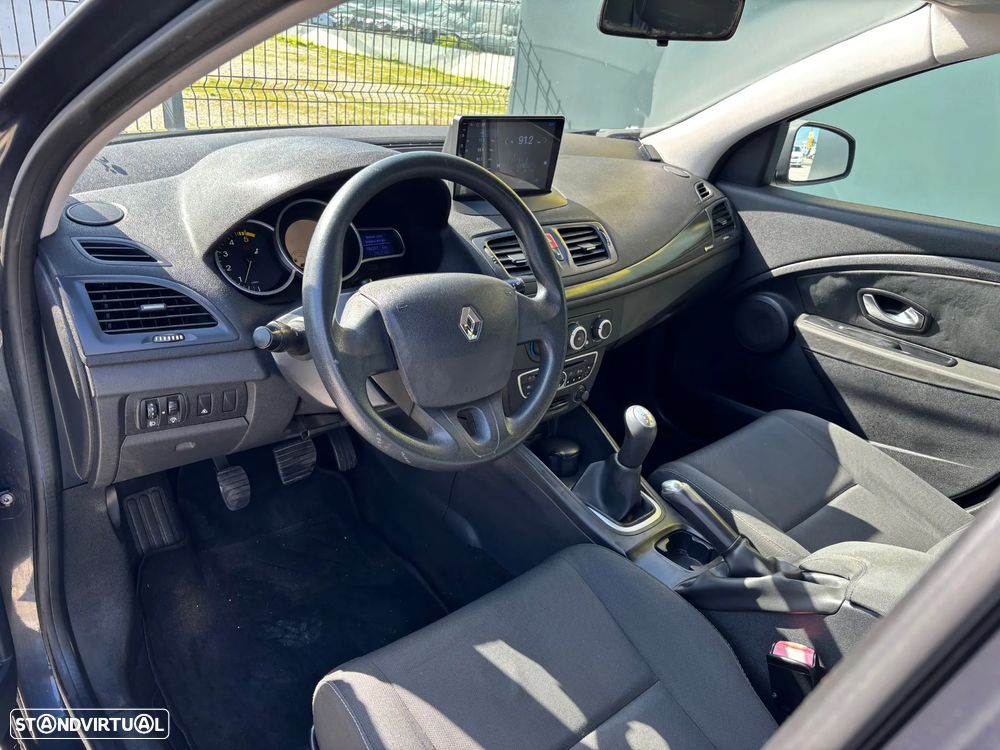 Renault Mégane 1.5 dCi Confort - 9