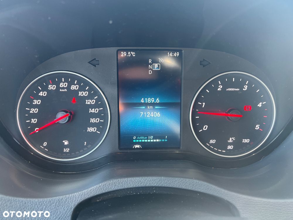 Mercedes-Benz Sprinter 319 CDI - 23