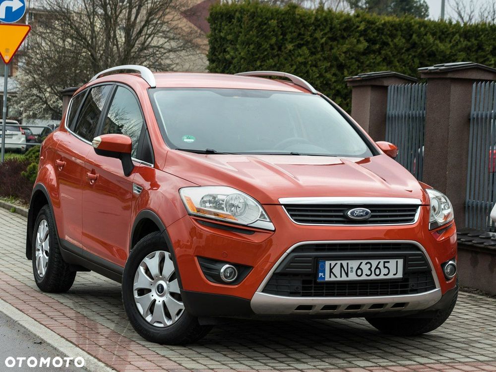 Ford Kuga 2.0 TDCi 2x4 Titanium - 2