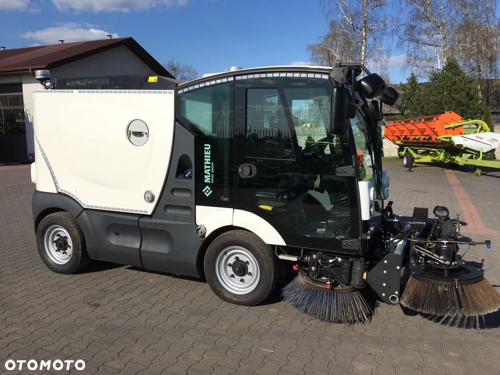 Bergmann Bronderslev UM 105 SLS Bardzo mocny rozrzutnik obornika wapna pomiotu osadów - 3