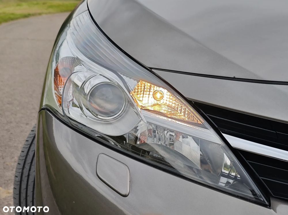 Toyota Verso 1.8 7-Sitzer Executive - 33