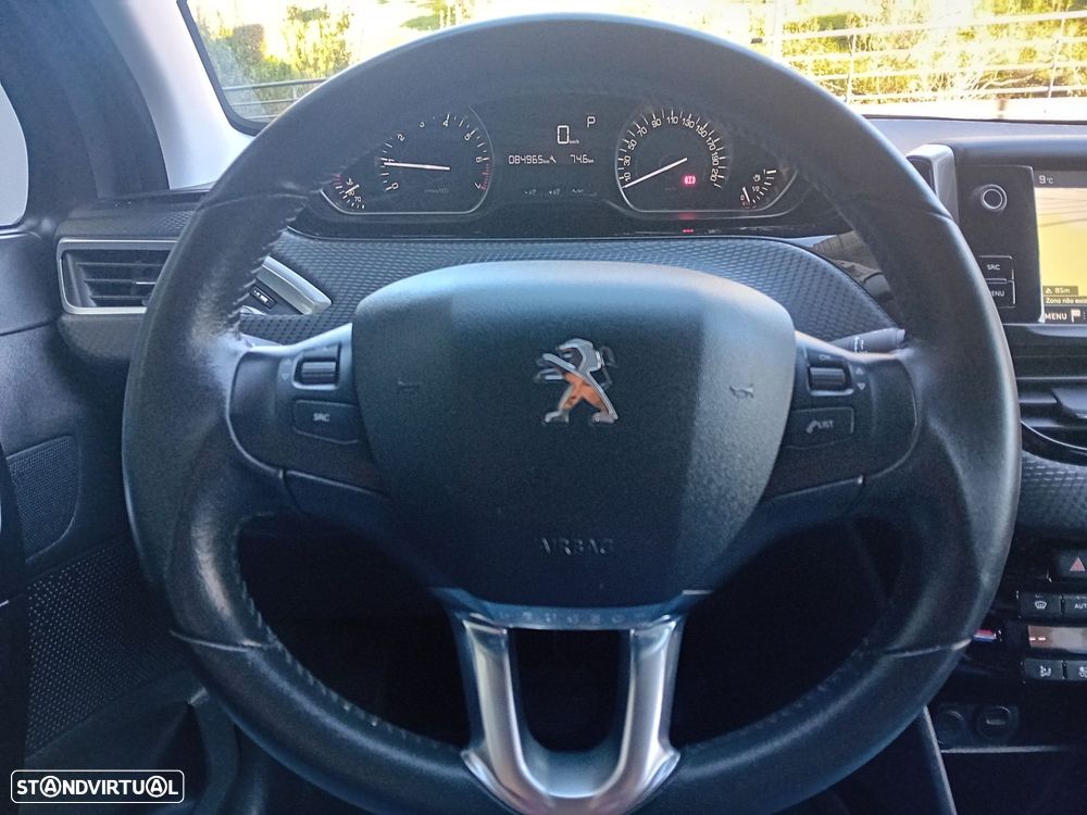 Peugeot 2008 PureTech 130 Stop&Start EAT6 Signature - 21