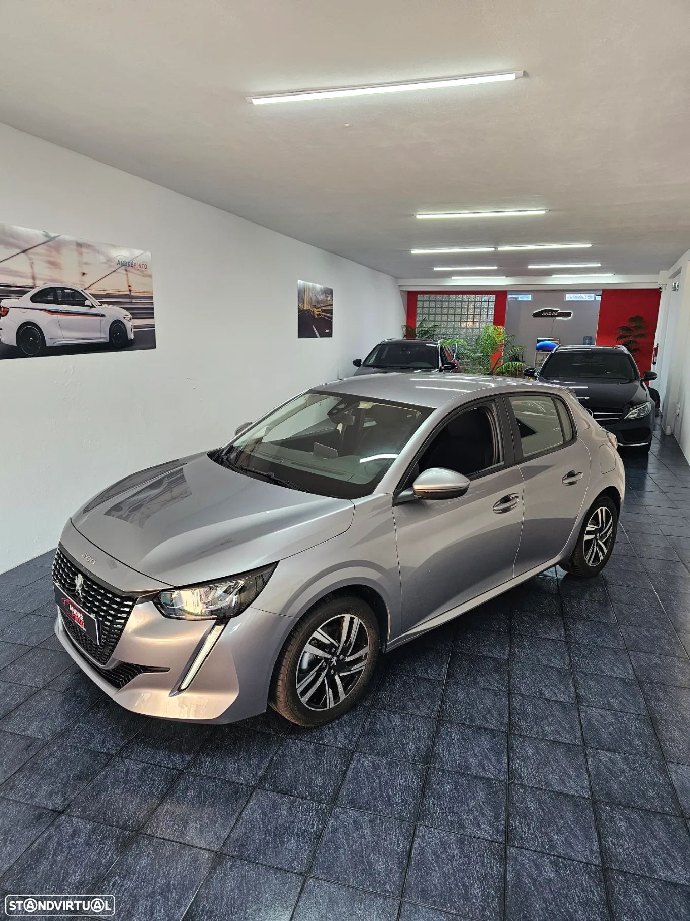 Peugeot 208 1.2 PureTech SE Style - 1