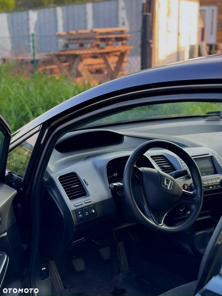 Honda Civic 1.8 Comfort - 9