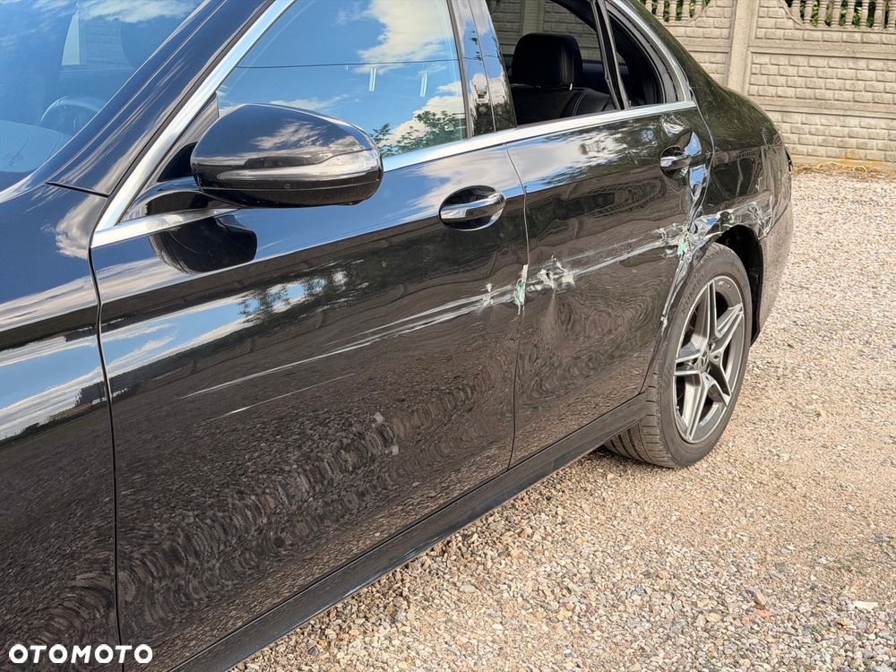 Mercedes-Benz Klasa E 220 d 4-Matic AMG/Avantgarde - 5