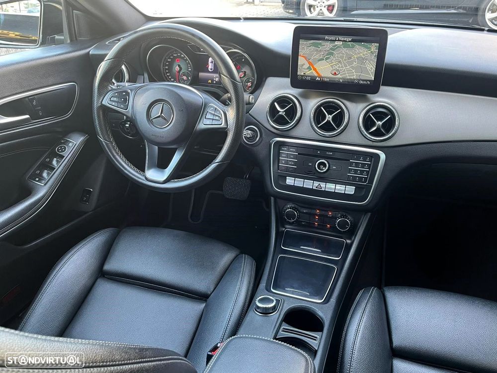 Mercedes-Benz CLA 180 - 32