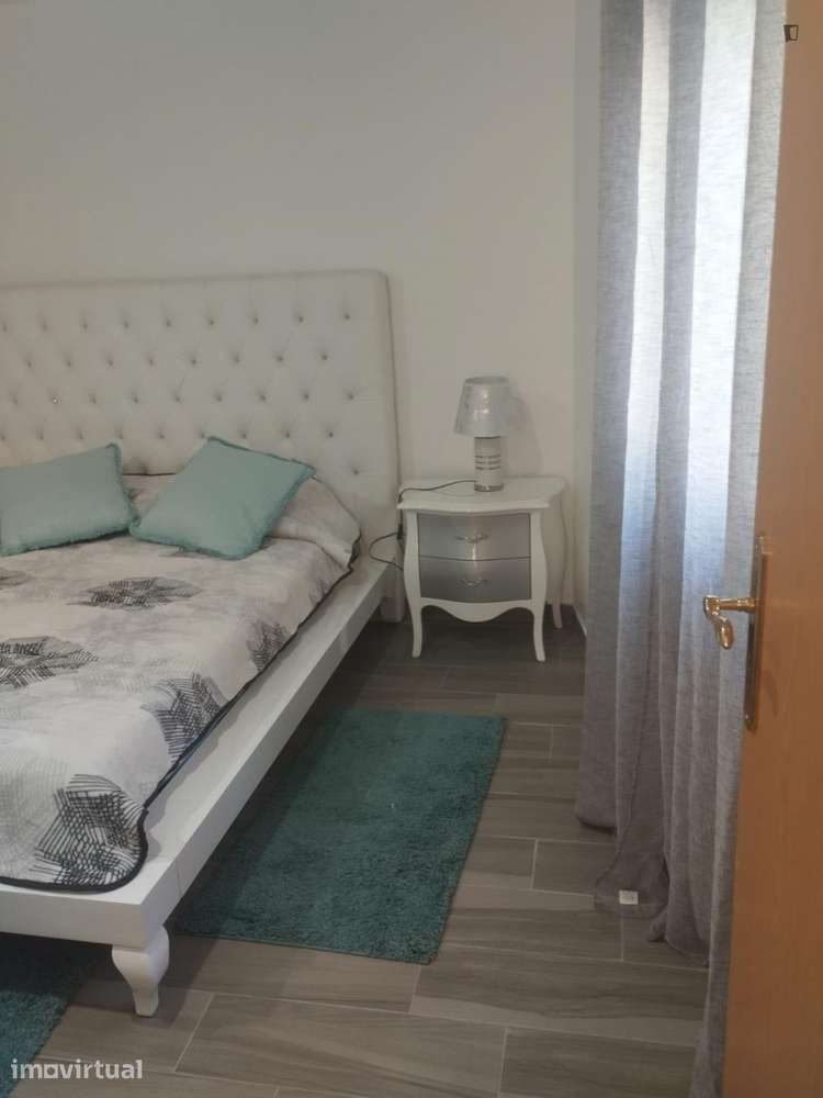 Quarto - localizado em Santarem - Grande imagem: 2/10