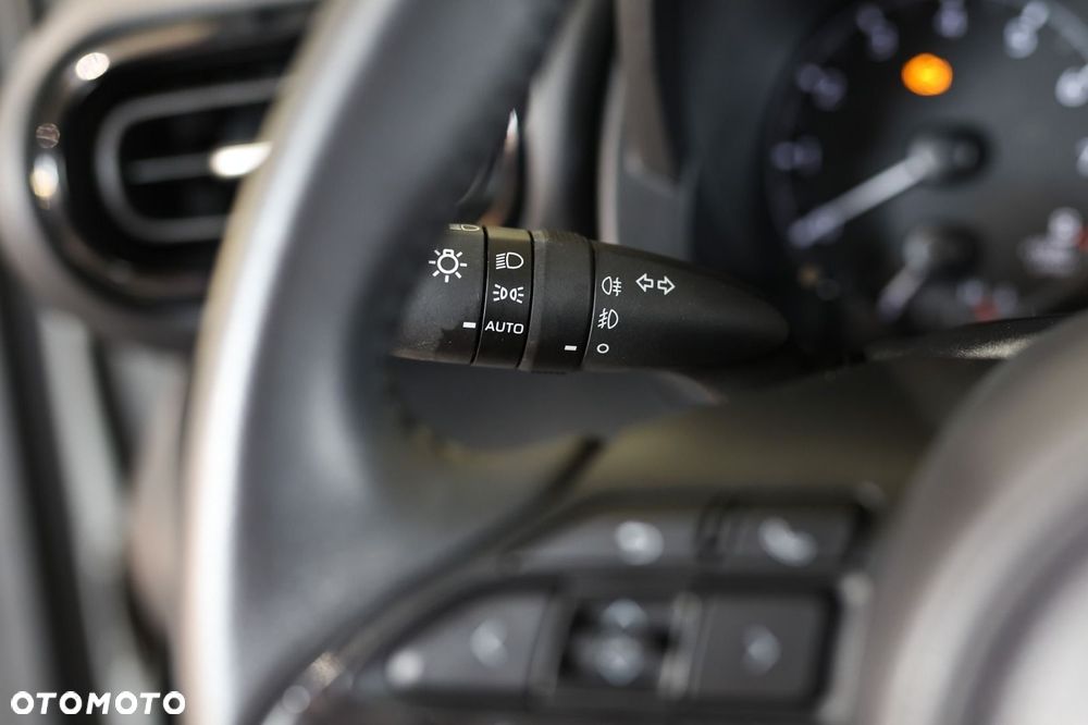 Toyota Yaris - 11