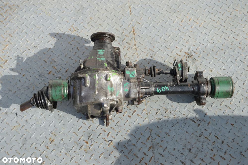 most przód przedni ford ranger mazda b2500 2.5 td 40 9 40/9 - 2