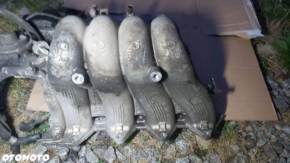 MITSUBISHI OUTLANDER I 2002-2006 2.0T turbo kolektor ssący