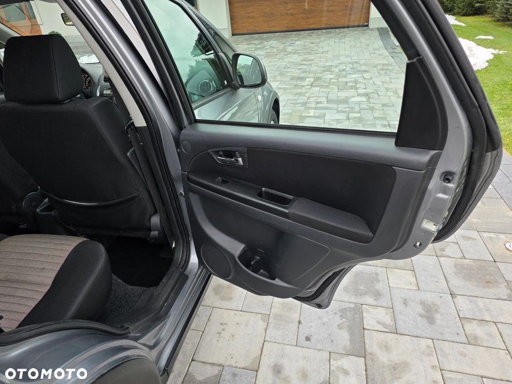 Fiat Sedici 1.6 16V 4x2 Emotion - 26