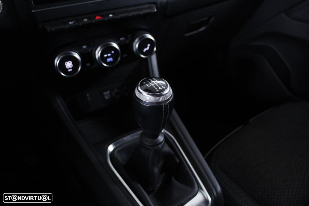 Renault Captur 1.0 TCe Techno - 31