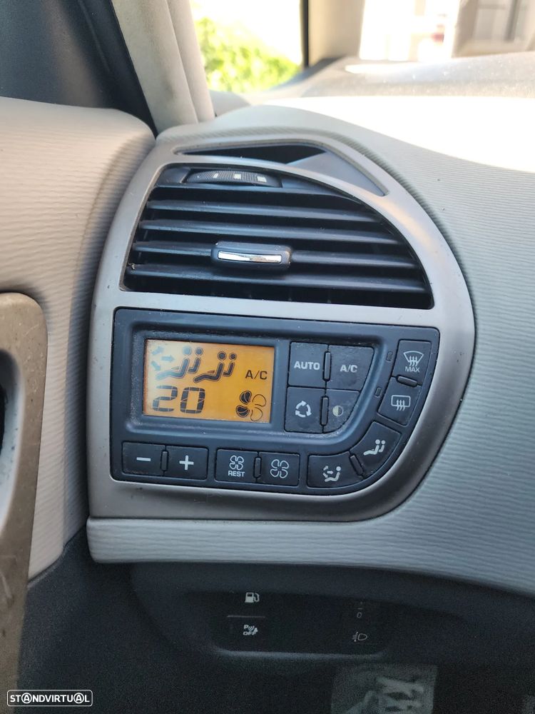Citroën C4 Grand Picasso 1.6 HDi Confort CMP6 - 17