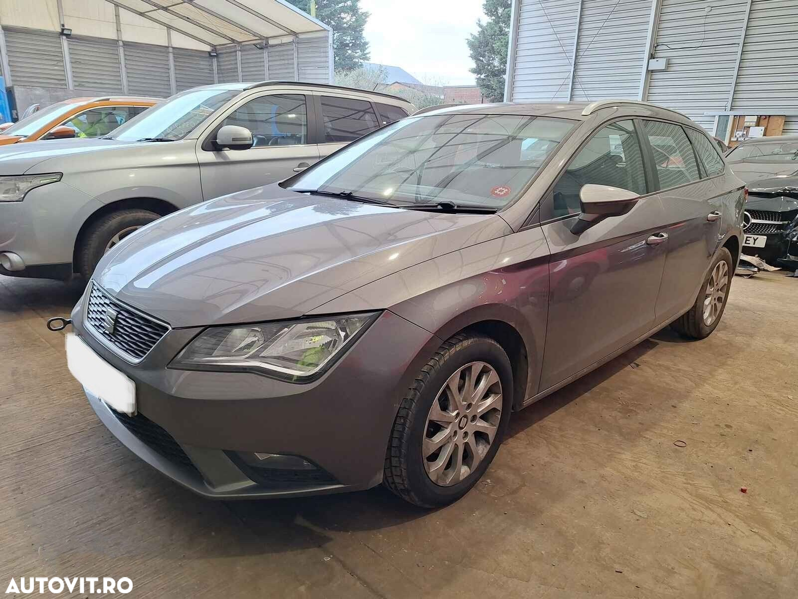 Aripa Fata Dreapta Seat Leon 2014 Break Argintiu - 2