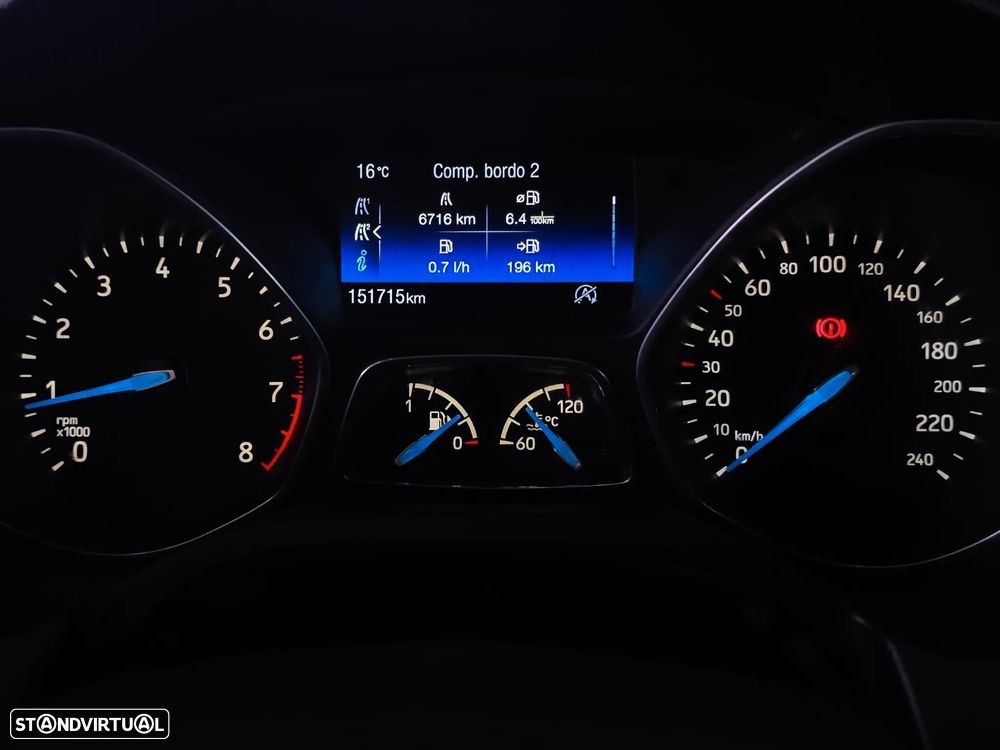 Ford Focus SW 1.0 EcoBoost S&S TITANIUM - 10