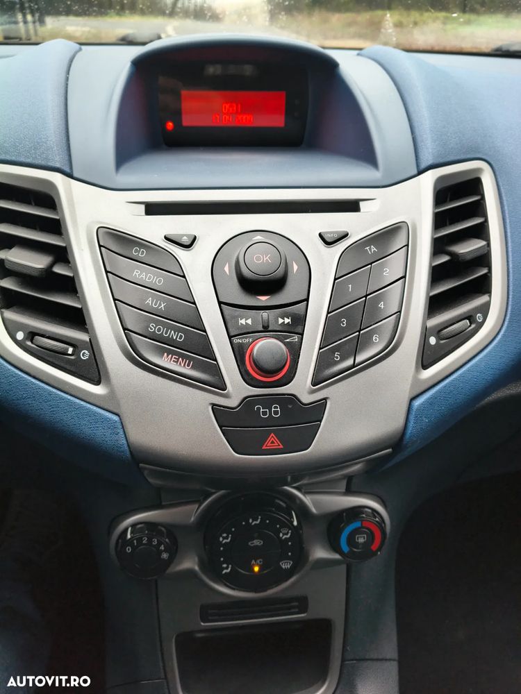 Ford Fiesta 1.25 Ambiente - 10